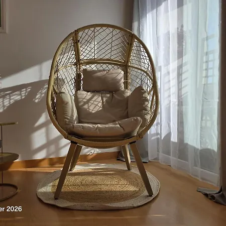 Beautiful Air-conditioned With Balcony Apartment