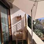 Beautiful Air-conditioned With Balcony Διαμέρισμα *