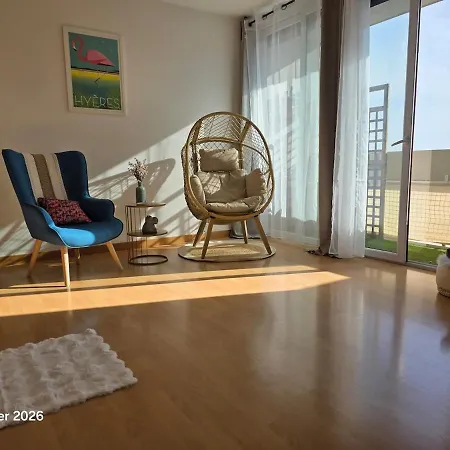 Beautiful Air-conditioned With Balcony Hyères